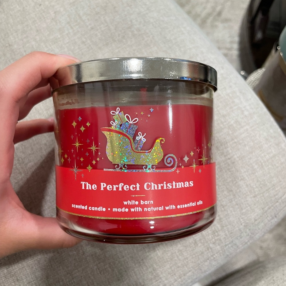 NEW The Perfect Christmas 🎅🏻 3 wick candle !